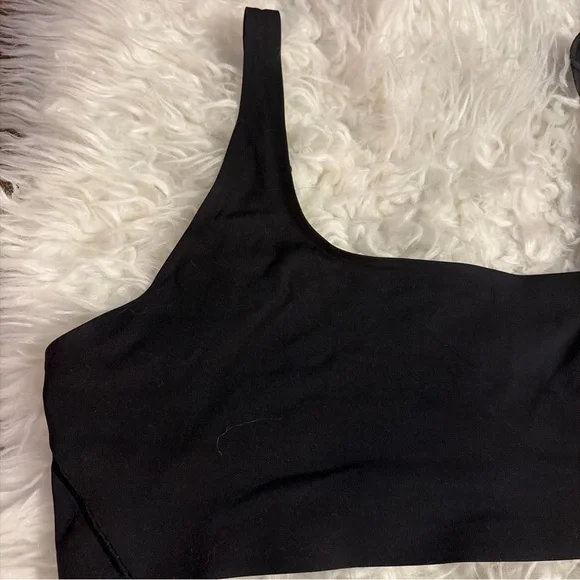 Lululemon Athletica Wundermost black bralette - Picture 7 of 9